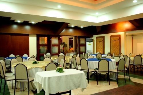 Mo2 Westown Hotel - Mandalagan Bacolod Exterior foto